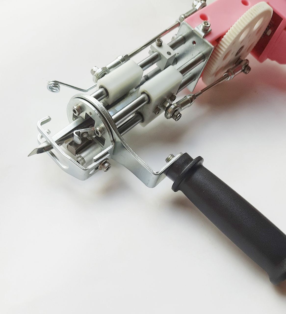 How to Use a Tufting Gun Create Stunning Handmade Rugs